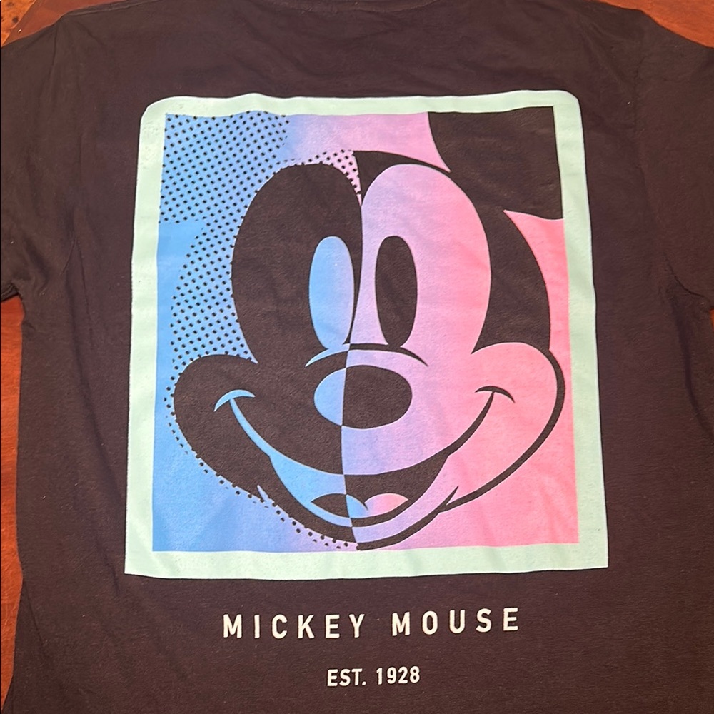 Disney Neff Mickey Mouse‎ T Shirt Size Small